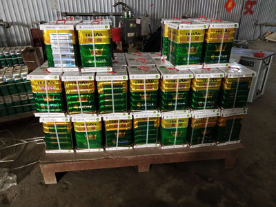 皇冠萬(wàn)能膠倉(cāng)庫(kù)圖片